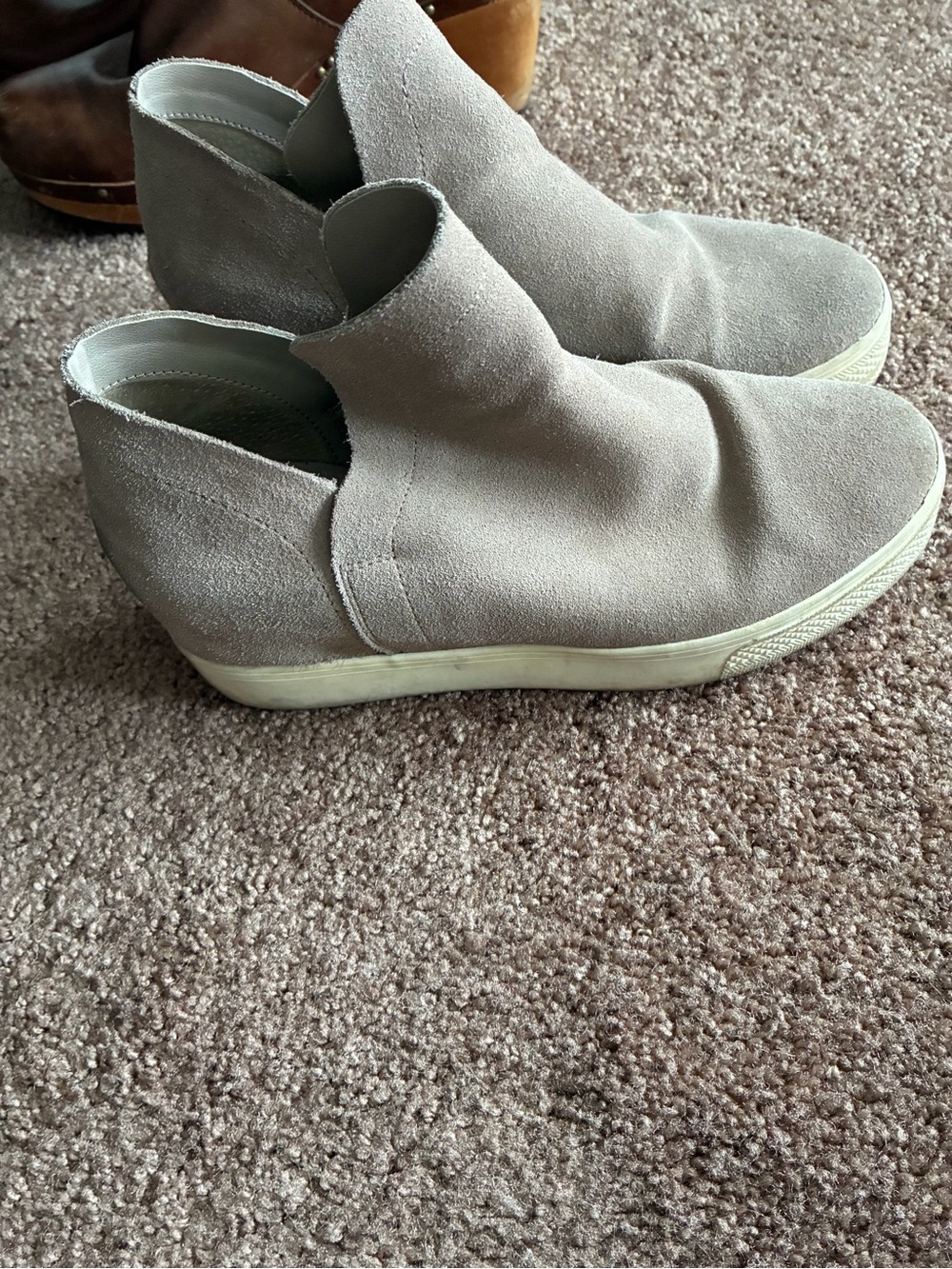 Woman Suede High-Top Sneakers - Taupe